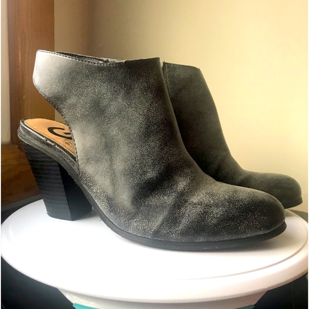 Guess: Gray open-back distressed shoes. 3” heel size 8.5